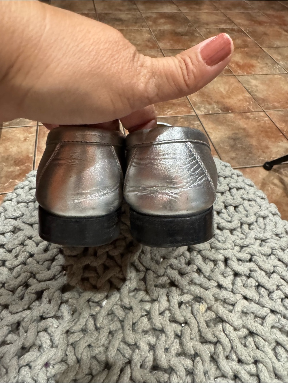 SALVATORE FERRAGAMO Silver Rolo Gancini Loafers 7.5D - Picture 4 of 9
